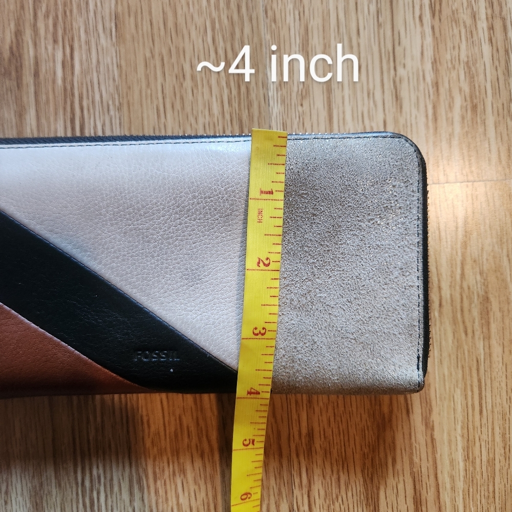 Fossil Wallet - Picture 10 of 11